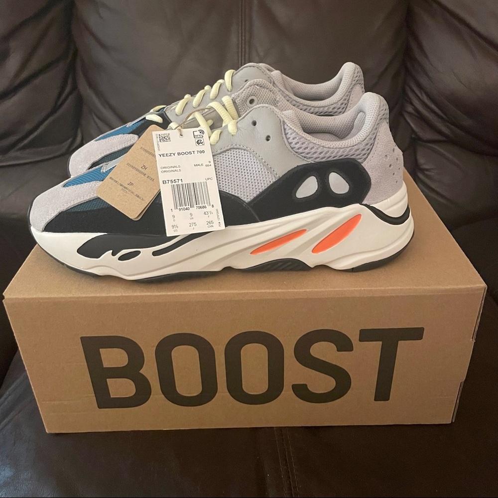 Yeezy Boost 700 Wave Runner